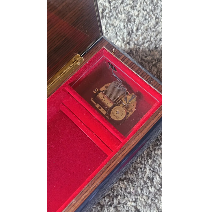 Vintage Italian Jewelry box with Music box inlay