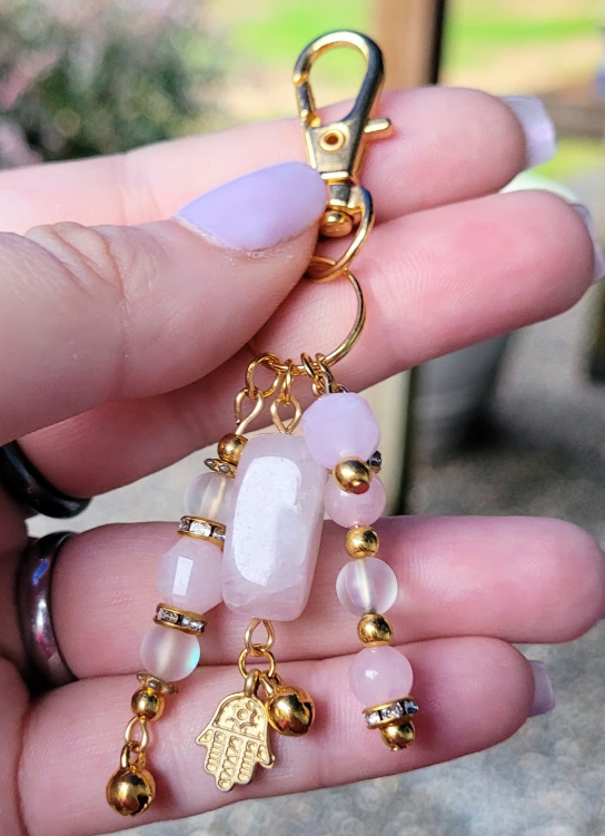 Roze Quartz Love and Gold Themed Clip Keychain